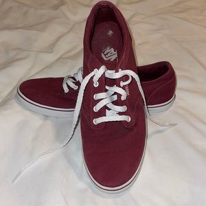 VANS SNEAKERS. Women’s size 9.